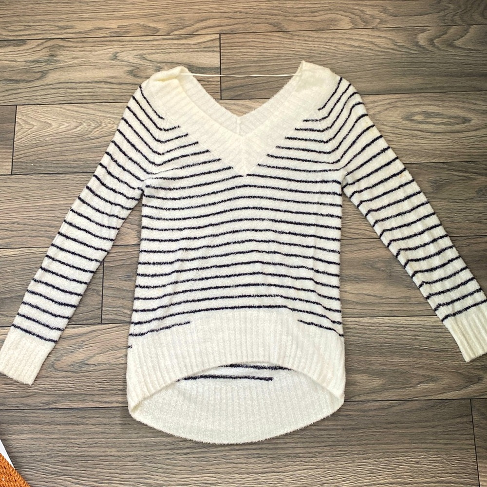 Caslon Small lightweight, off the shoulder sweater